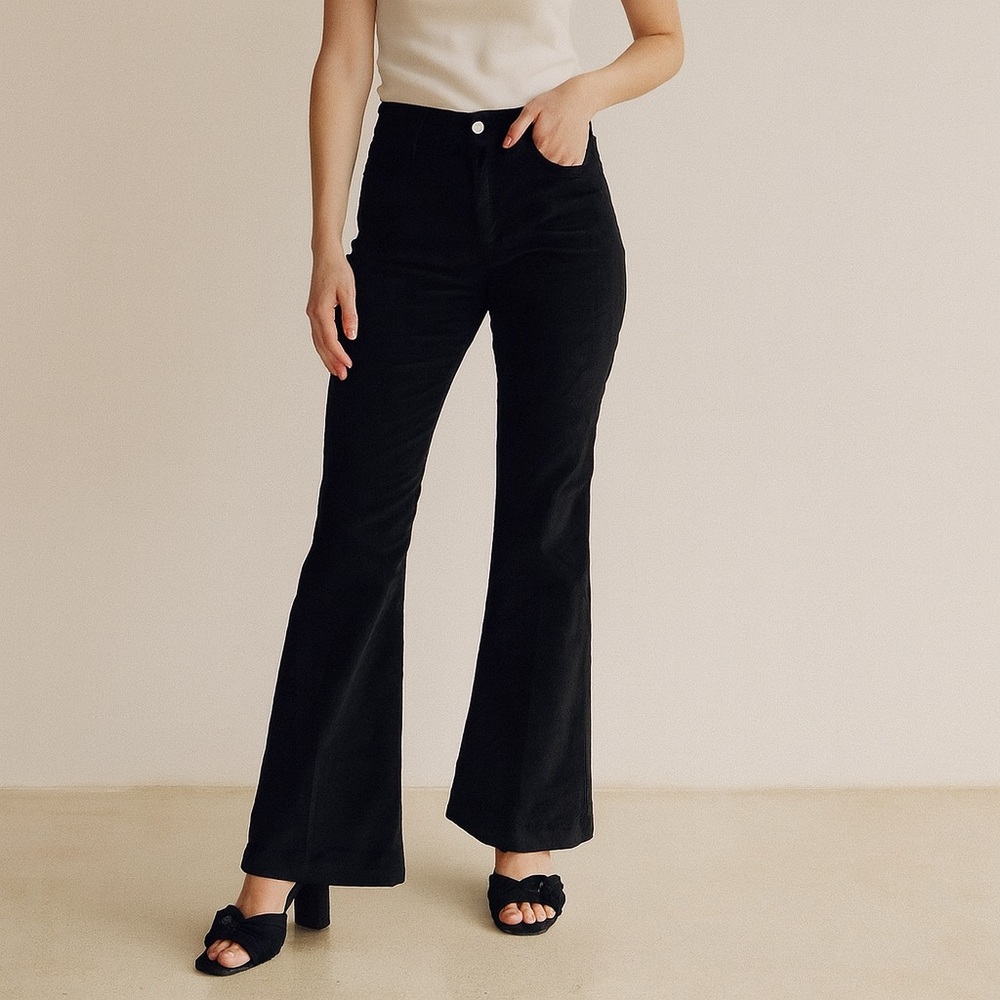 CAbi Black Low Rise Wide Leg Denim Size 8